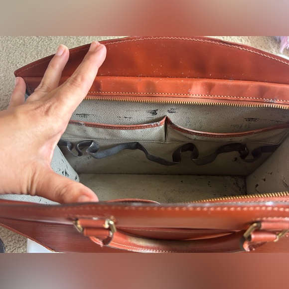 Authentic Louis Vuitton Brown Epi Leather Riviera Handbag - Picture 12 of 13